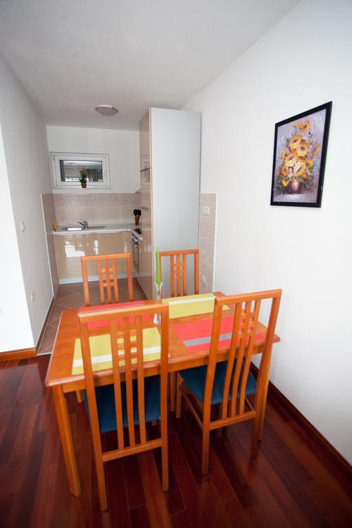 Apartments Svjetlana Trogir Room photo