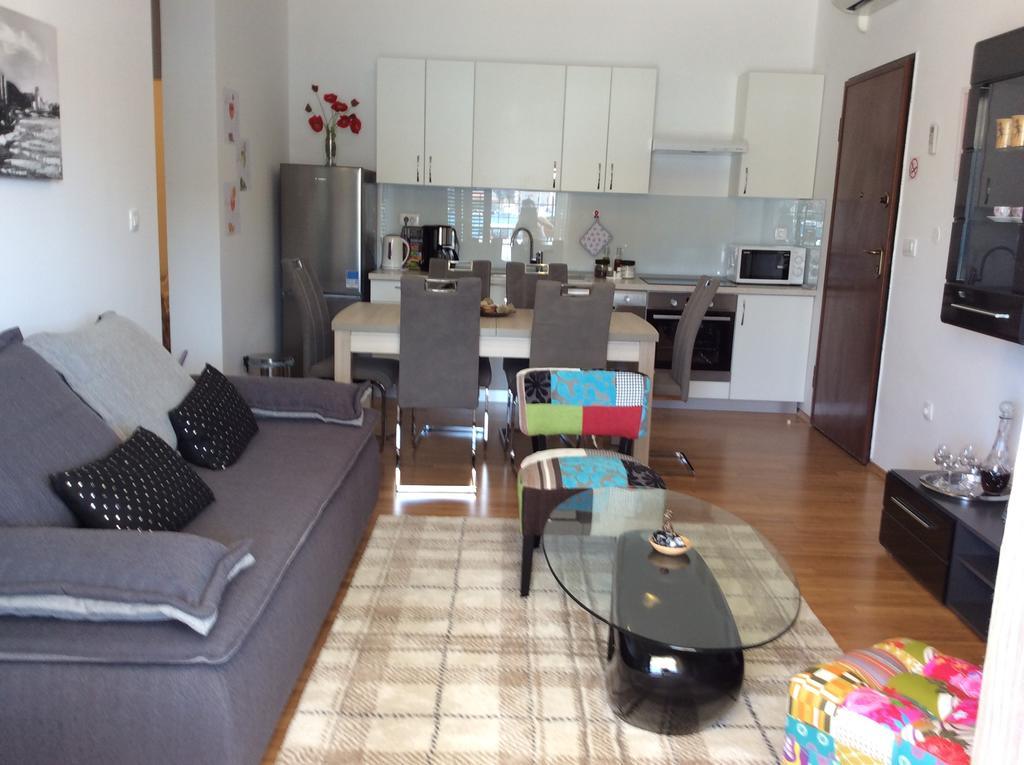 Apartments Svjetlana Trogir Exterior photo