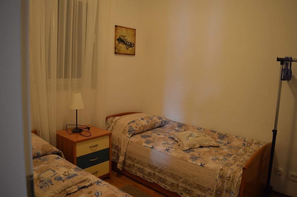 Apartments Svjetlana Trogir Exterior photo